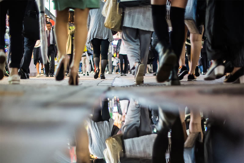 Stunning Street Photos Of Tokyo By Skander Khlif