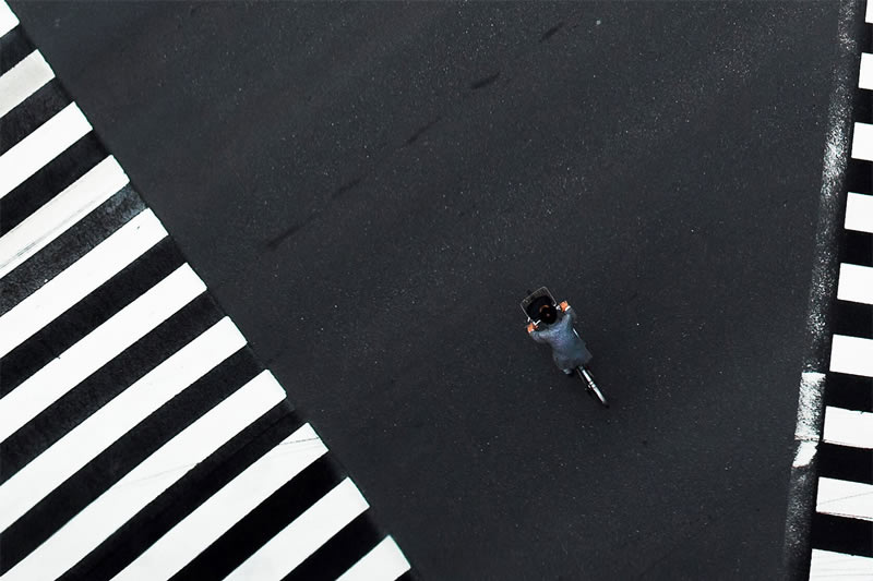 Stunning Street Photos Of Tokyo By Skander Khlif