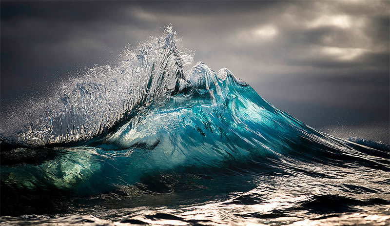 Breathtaking Photos Of Waves By Ray Collins