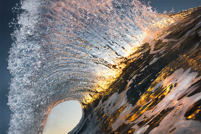 Breathtaking Photos Of Waves By Ray Collins