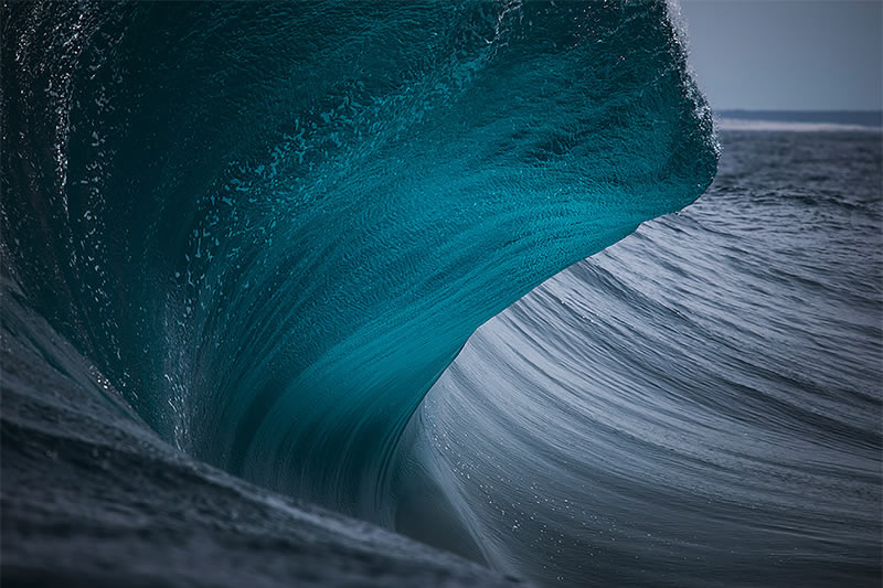 Breathtaking Photos Of Waves By Ray Collins