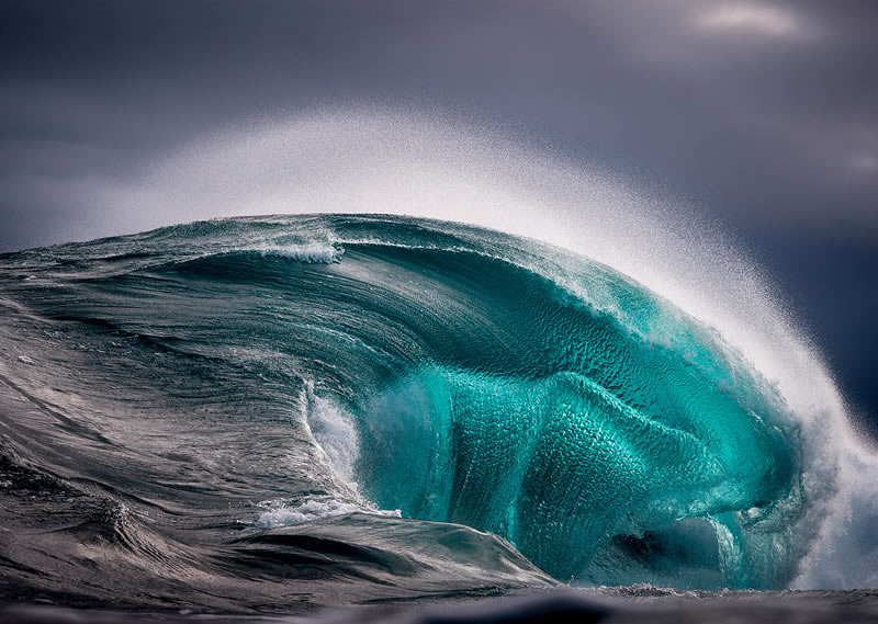 Breathtaking Photos Of Waves By Ray Collins