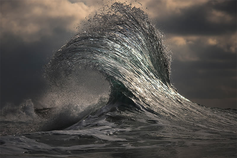 Breathtaking Photos Of Waves By Ray Collins