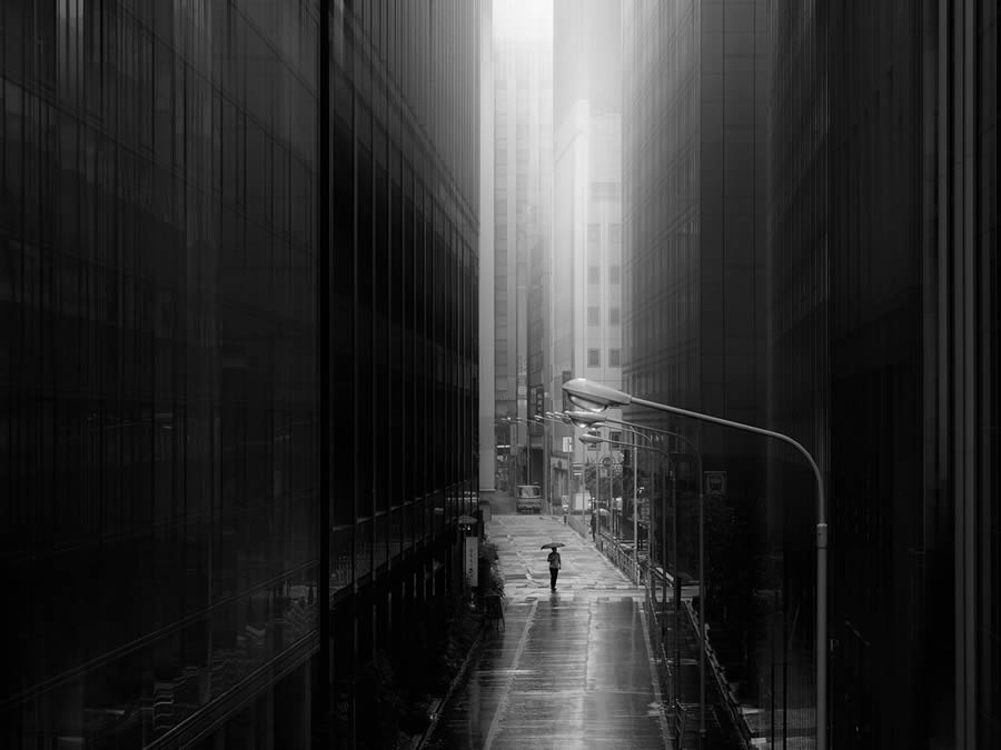 Black And White Street Photos Of Tokyo Japan By Taka Hiro