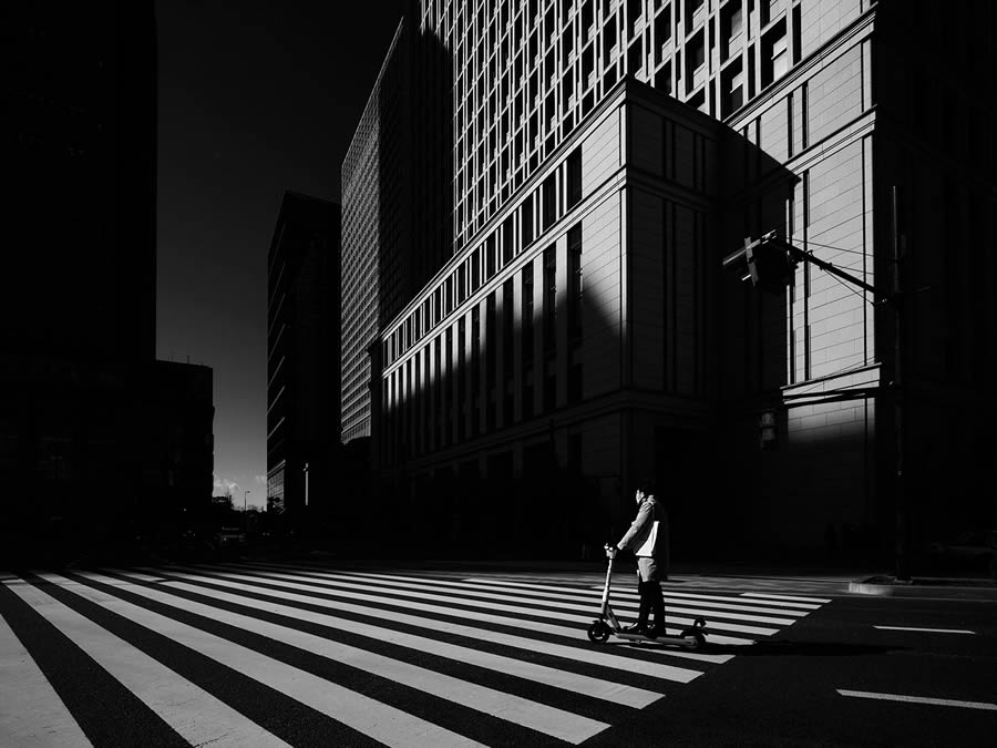 Black And White Street Photos Of Tokyo Japan By Taka Hiro