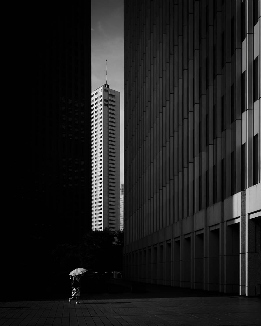 Black And White Street Photos Of Tokyo Japan By Taka Hiro