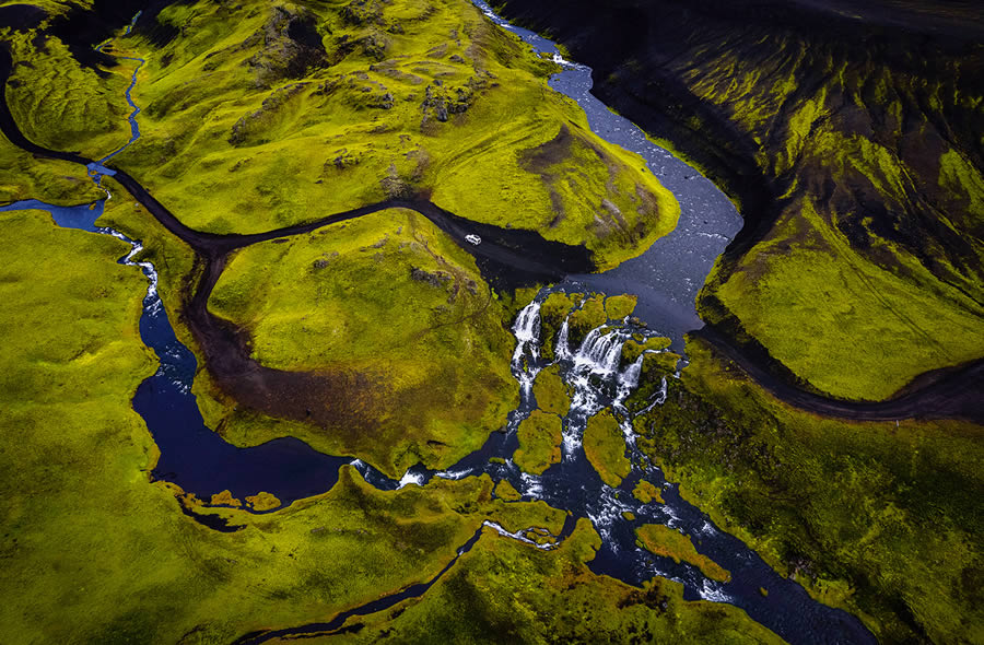 Iceland from the clouds by Sarfraz Durrani