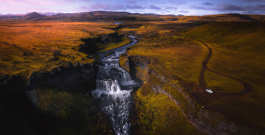 Iceland from the clouds by Sarfraz Durrani