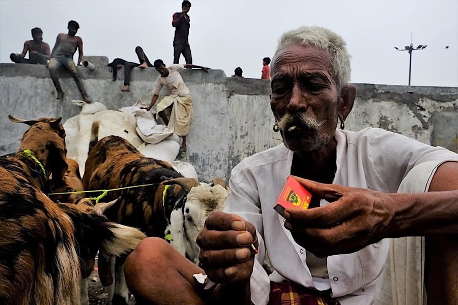 Indian Street Photography By Aniruddha Guha Sarkar