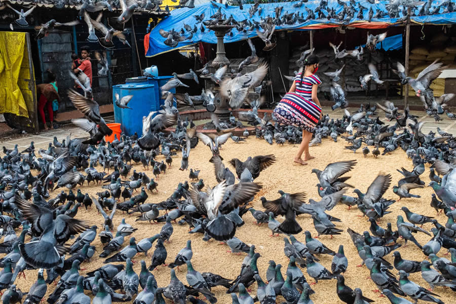 Street Photography In Mumbai By Suresh Naganathan