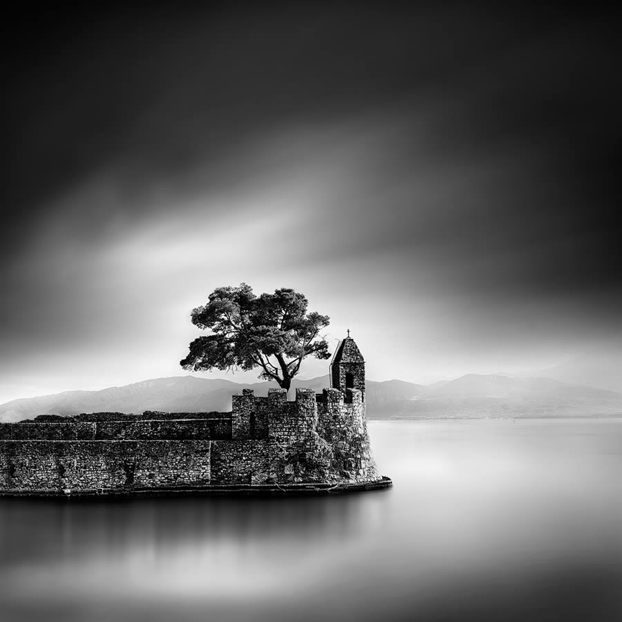 Taming the Waves Long Exposure Photography By George Digalakis