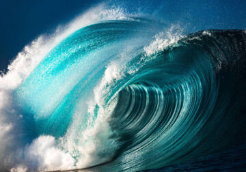 Breathtaking Photos Of Waves By Philip Thurston