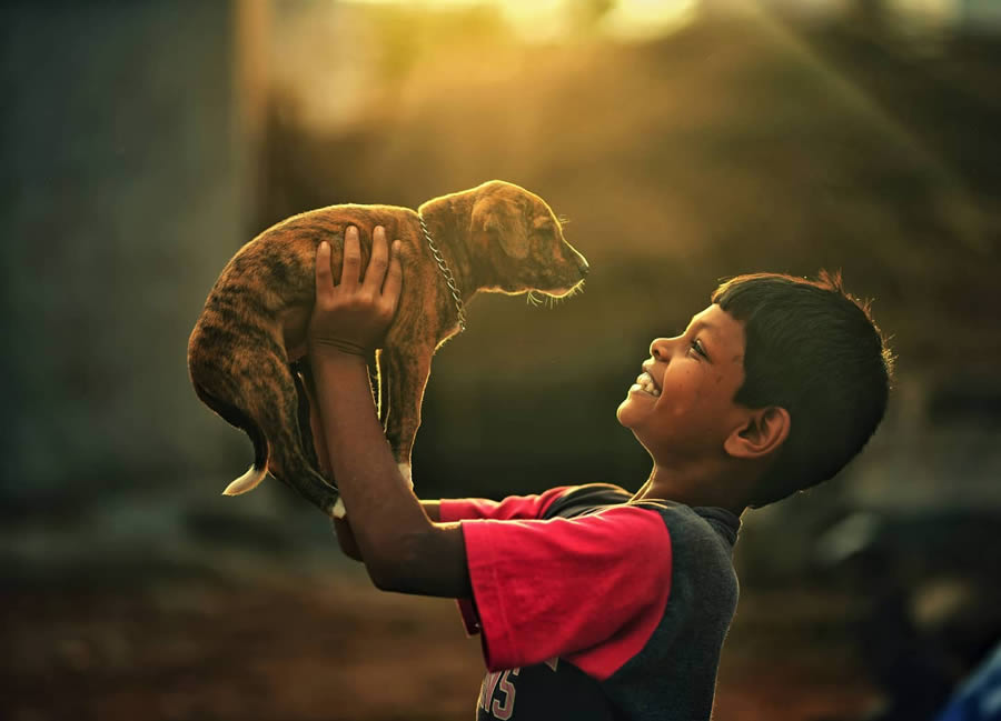 Heartwarming Photos of Children By Guru Charan