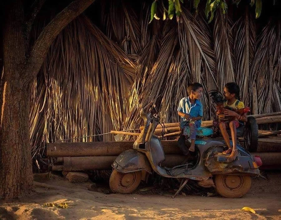 Heartwarming Photos of Children By Guru Charan