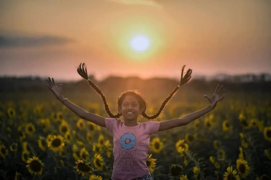 Heartwarming Photos of Children By Guru Charan