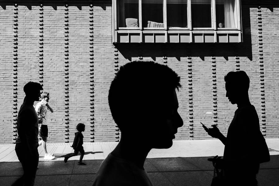 Black And White Street Photography By Moises Levy