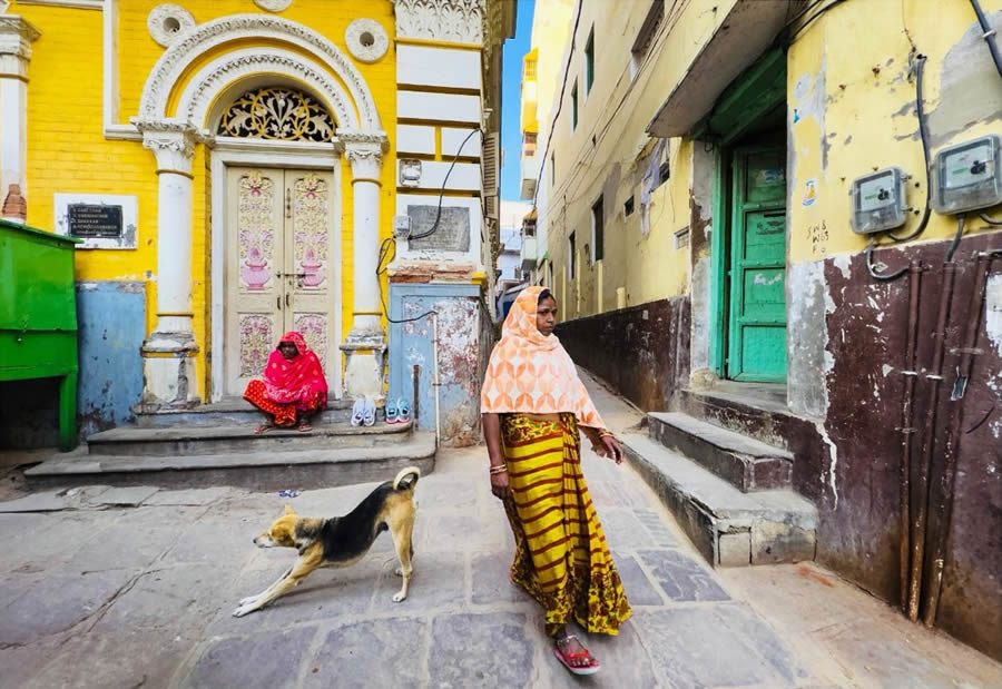 Street Phtography by Turkish Photographer Nese Ari