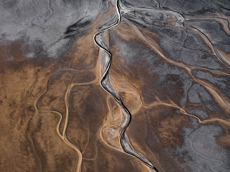 Aerial Landscape Photos of Death Valley by Tom Hegen