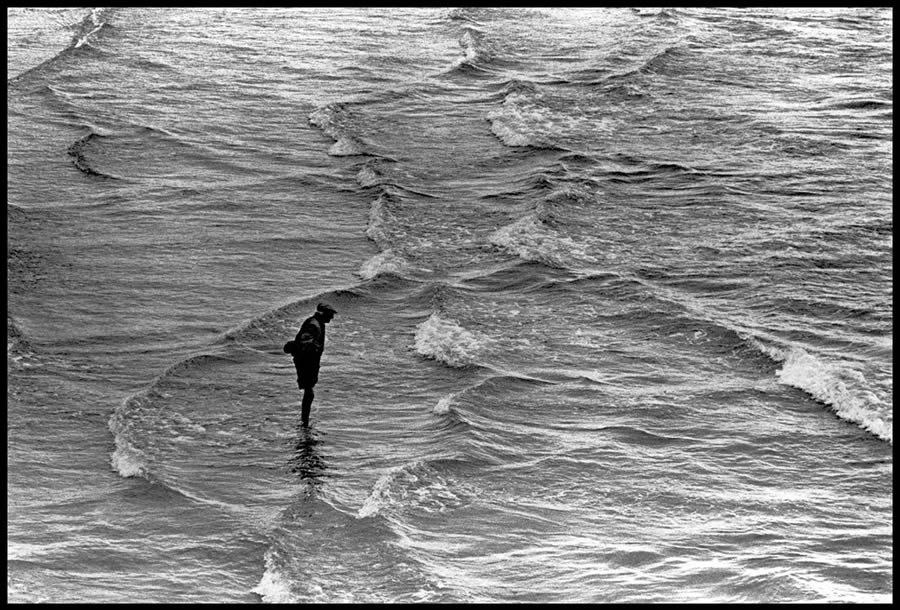 Master Photographer Elliott Erwitt