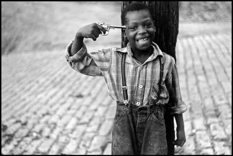 Master Photographer Elliott Erwitt