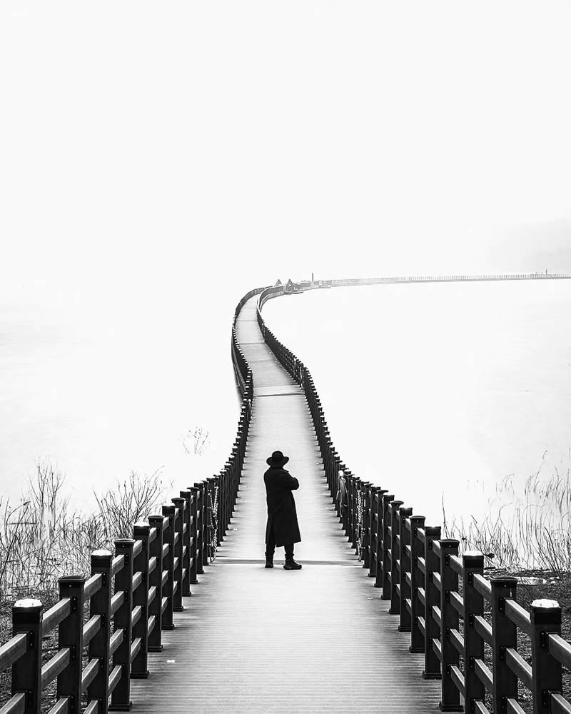 Black and White Photography by Mokyeon