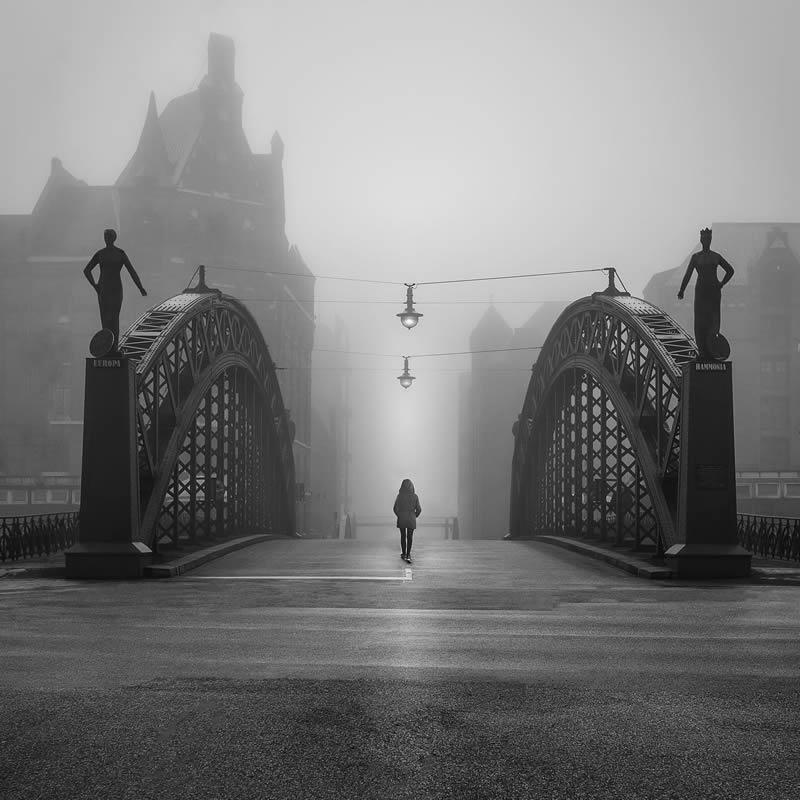 Hamburg Street and Architecture Photography by Thorben Ecke