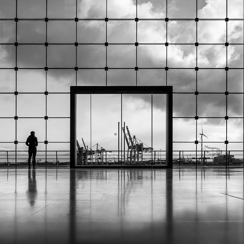 Hamburg Street and Architecture Photography by Thorben Ecke