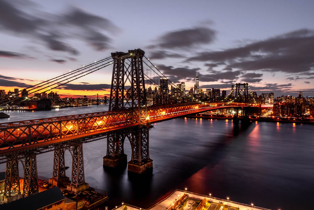 Capture Stunning Views of the Brooklyn Bridge