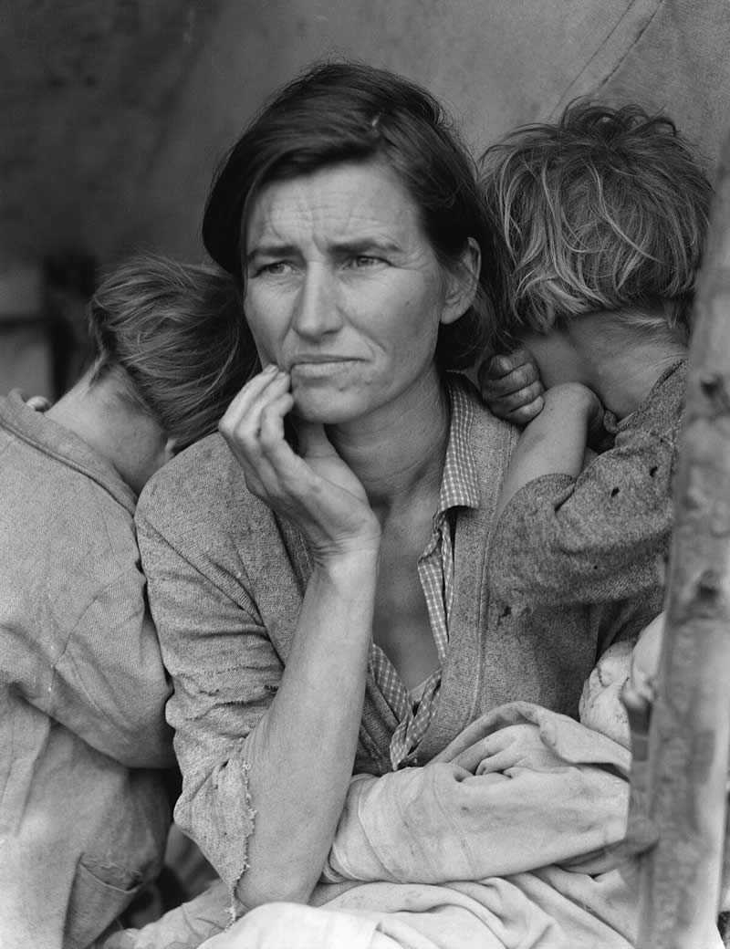 Iconic Photos That Shaped History