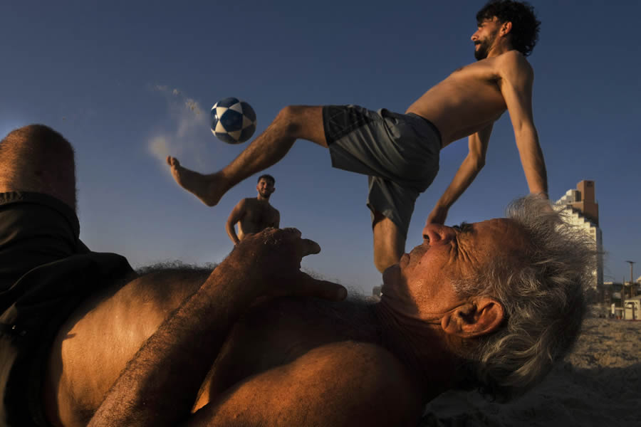 Israeli Street Photography by Ilan Ben Yehuda