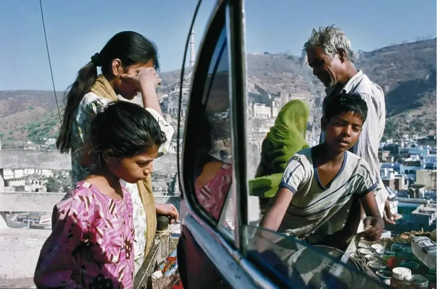 The Indian Master of Color and Street Photography Raghubir Singh