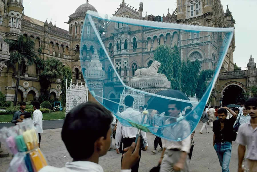 The Indian Master of Color and Street Photography Raghubir Singh