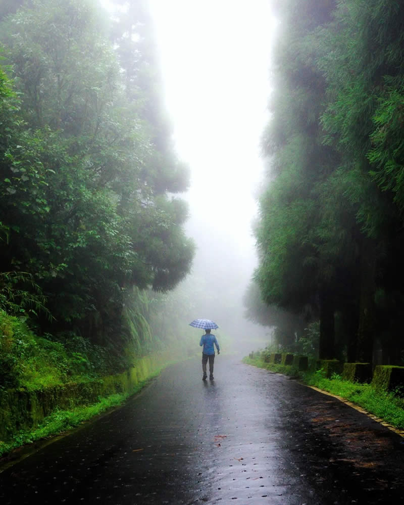 Daily Life through Street and Travel Photography by Arindam Chanda