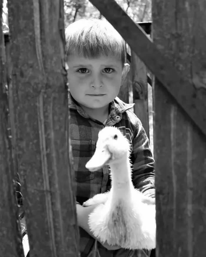 Black and White Kids Portrait Photography by Samuel Voskanyan