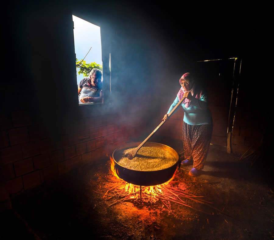 Everyday Life Of Turkey Photography by Ibrahim Aysundu