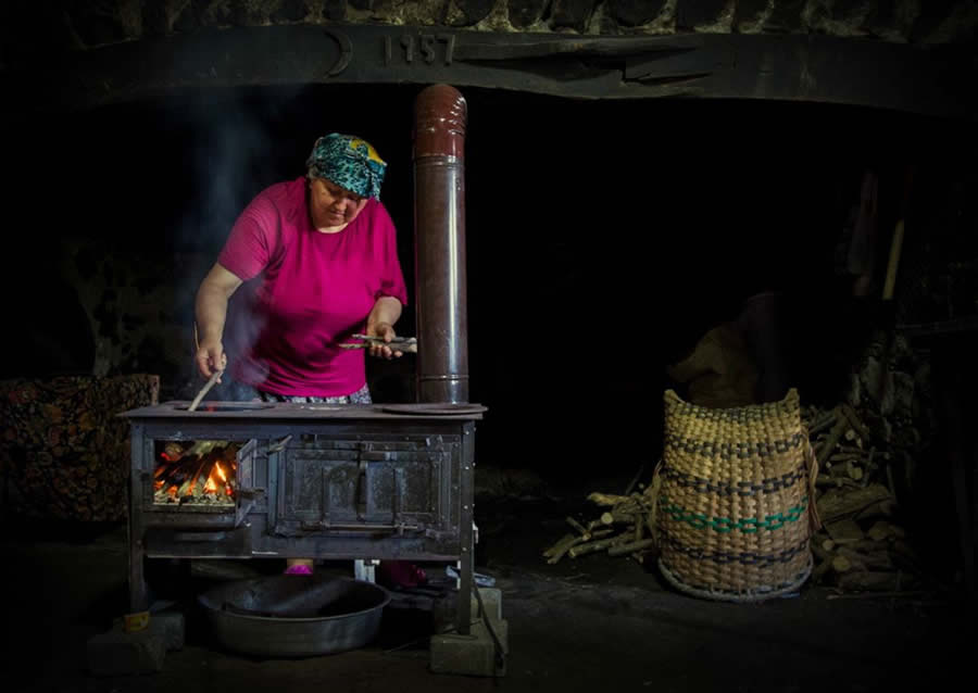 Everyday Life Of Turkey Photography by Ibrahim Aysundu