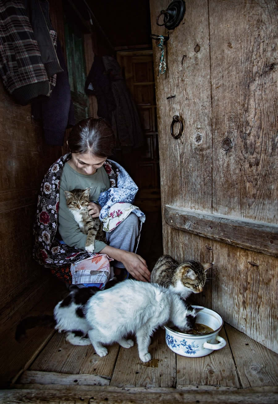 Everyday Life Of Turkey Photography by Ibrahim Aysundu