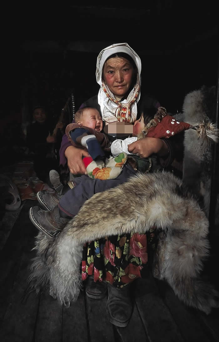 The Everyday Life of the Reindeer People Living in Mongolia by Hamid Sardar-Afkhami