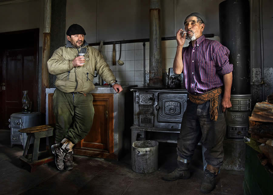 The Rural Life of Argentina's Vast Southern Farms by Luis Alberto Franke