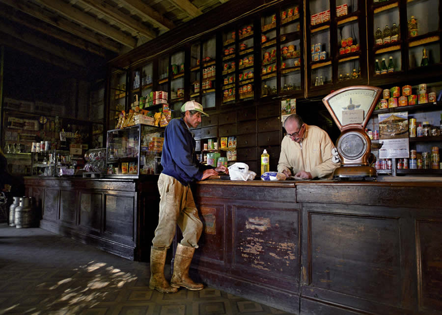 The Rural Life of Argentina's Vast Southern Farms by Luis Alberto Franke