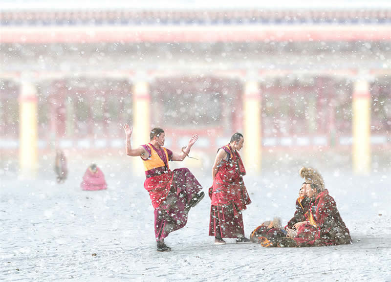 Sacred Beauty of Tibet and the Grand Buddha Festival at Langmu Temple by Hu Guoqing