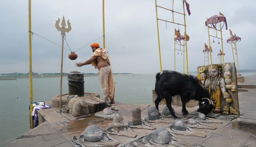 Varanasi in Winter Fog by Manish Khattry