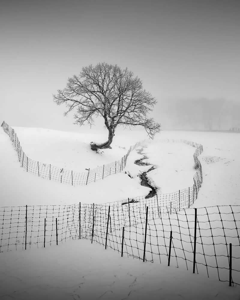 Black and White Long Exposure Landscape Photography by Jo Deok-hwan