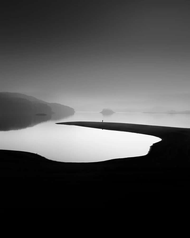 Black and White Long Exposure Landscape Photography by Jo Deok-hwan