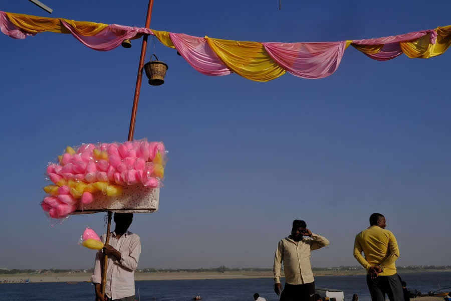 Indian Street Photography by Konark Basu