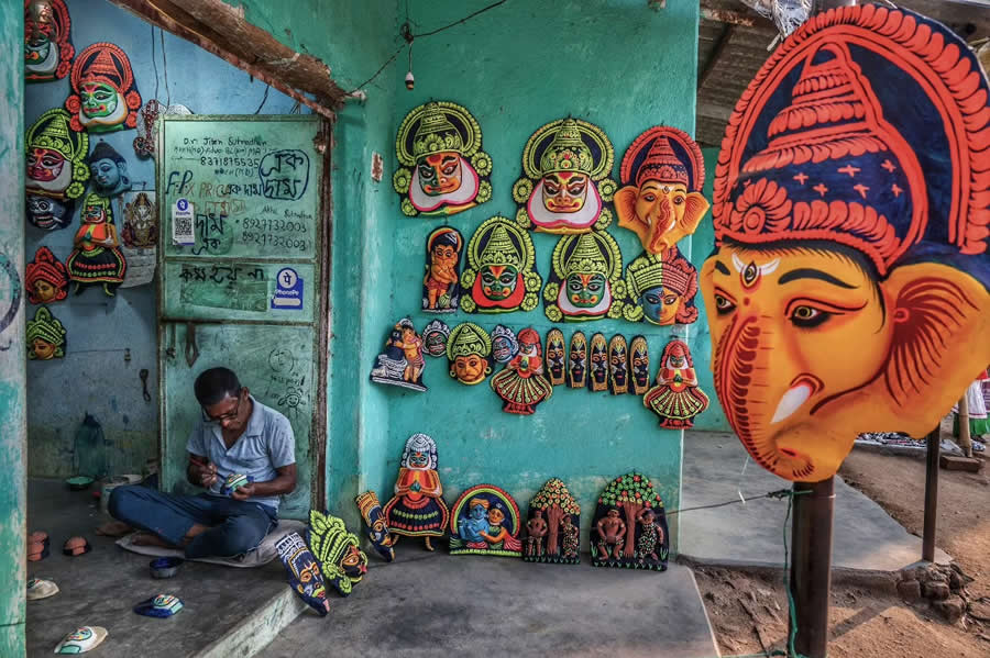 Indian Street Photography by Konark Basu