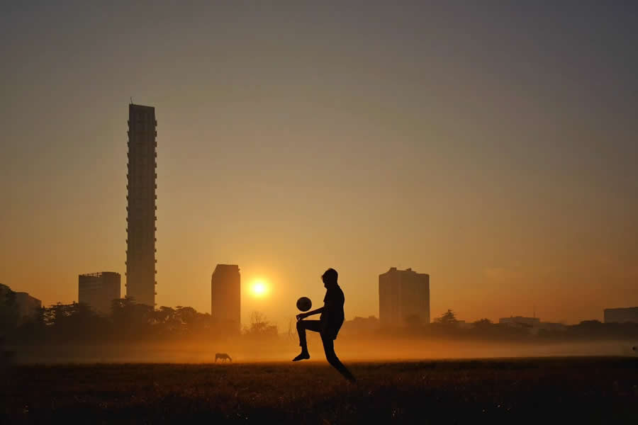 Indian Street Photography by Konark Basu